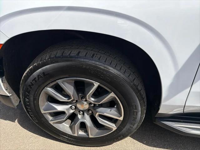 2024 Chevrolet Suburban 4WD LT