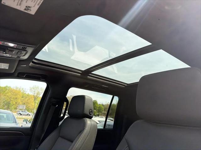 2024 Chevrolet Suburban 4WD LT