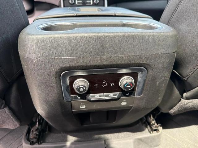 2024 Chevrolet Suburban 4WD LT