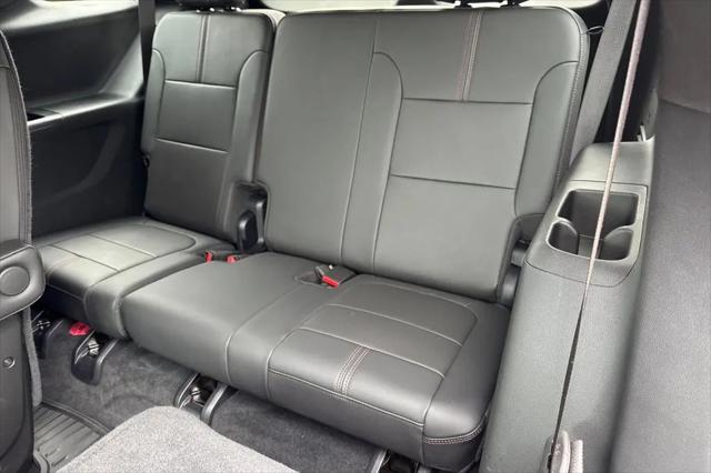 2023 Chevrolet Traverse FWD RS