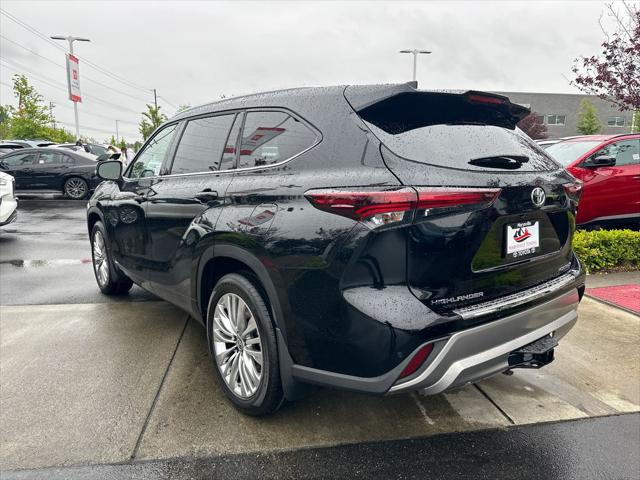 2026 Toyota Highlander Hybrid Platinum