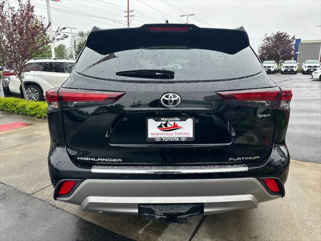 2026 Toyota Highlander Hybrid Platinum