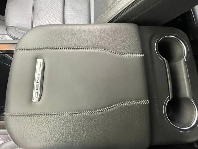 2025 GMC Yukon 4WD Denali