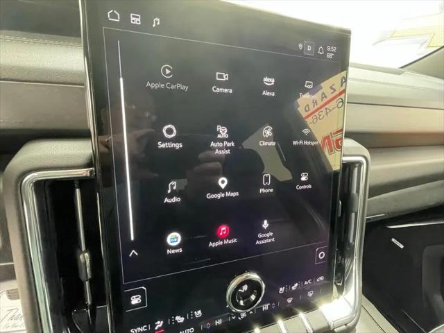 2025 GMC Yukon 4WD Denali