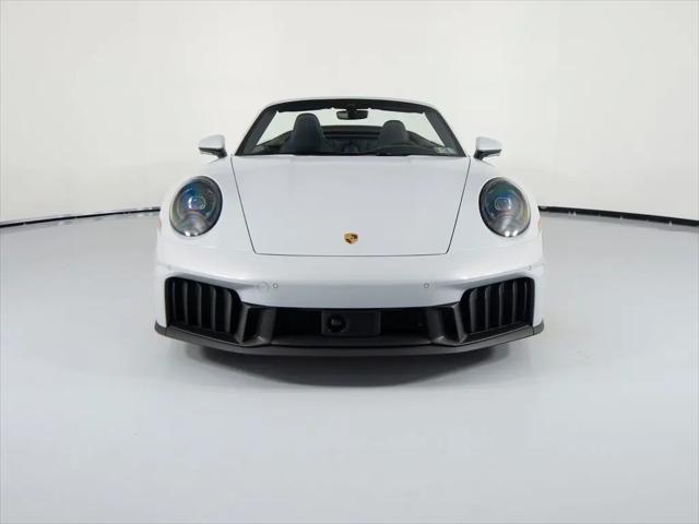 2025 Porsche 911 Carrera GTS Cabriolet