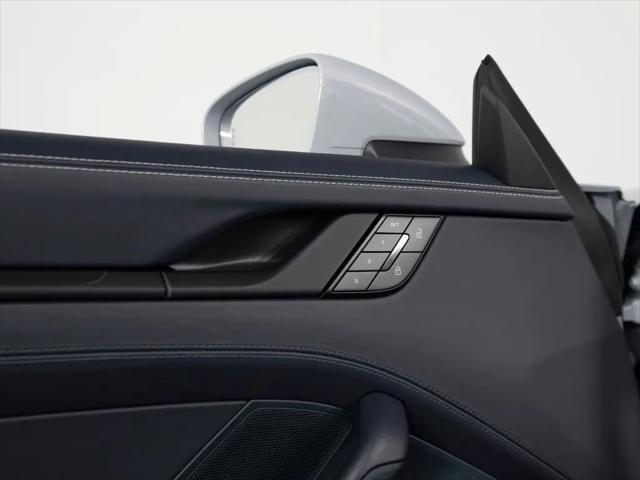 2025 Porsche 911 Carrera GTS Cabriolet