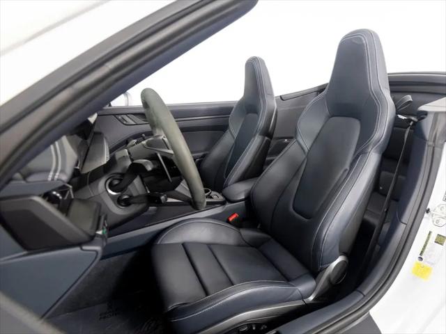 2025 Porsche 911 Carrera GTS Cabriolet