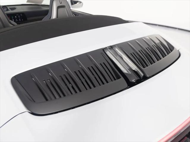 2025 Porsche 911 Carrera GTS Cabriolet