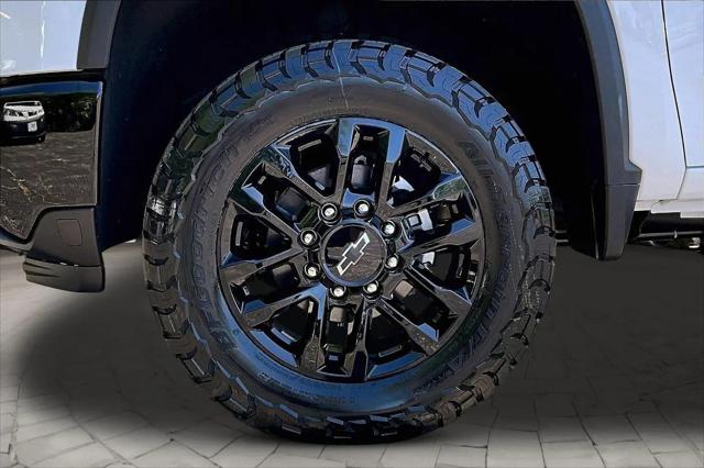 2026 Chevrolet Silverado 2500HD Crew Cab, Standard Bed, LT, 4WD