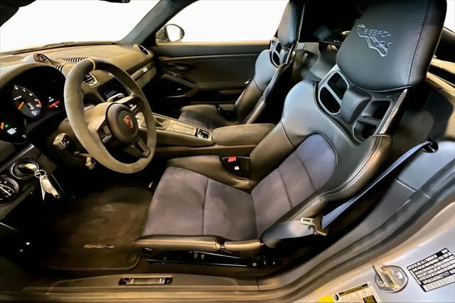 2025 Porsche 718 Cayman GT4 RS