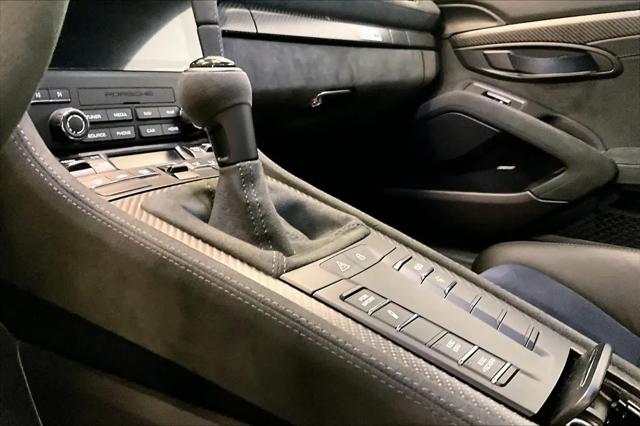 2025 Porsche 718 Cayman GT4 RS
