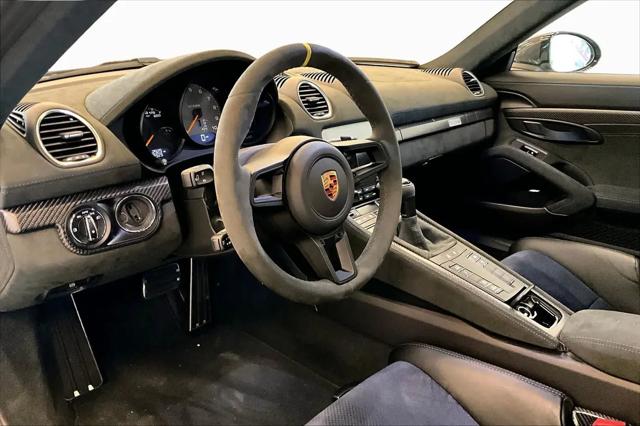 2025 Porsche 718 Cayman GT4 RS