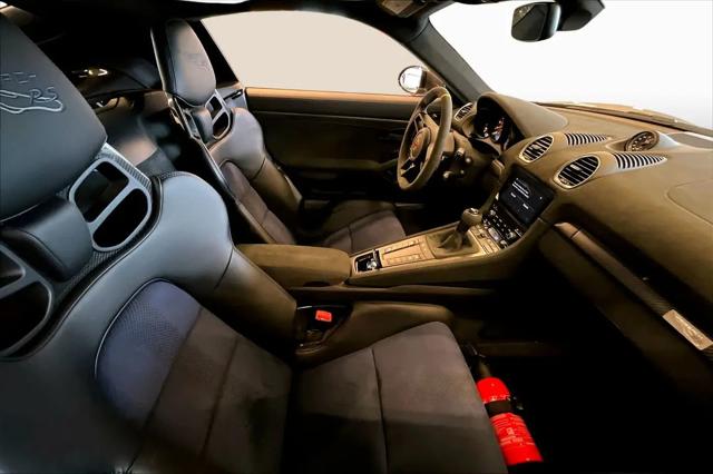 2025 Porsche 718 Cayman GT4 RS