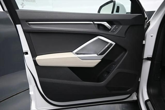2024 Audi Q3 Premium 45 TFSI S line quattro Tiptronic