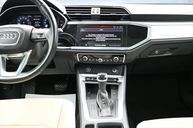 2024 Audi Q3 Premium 45 TFSI S line quattro Tiptronic