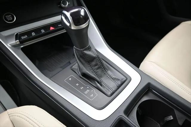 2024 Audi Q3 Premium 45 TFSI S line quattro Tiptronic
