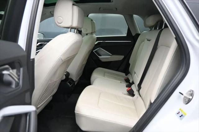 2024 Audi Q3 Premium 45 TFSI S line quattro Tiptronic