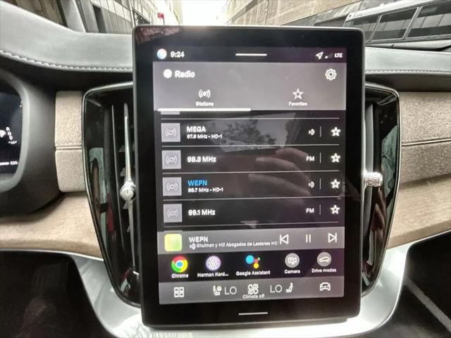2026 Volvo XC90 Plus, B6 AWD Gas (mild hybrid), Gasoline, Bright, 7 Seats