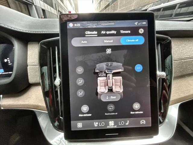 2026 Volvo XC90 Plus, B6 AWD Gas (mild hybrid), Gasoline, Bright, 7 Seats