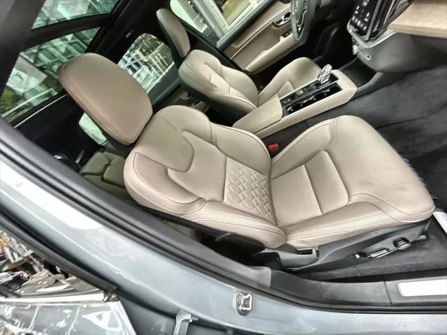 2026 Volvo XC90 Plus, B6 AWD Gas (mild hybrid), Gasoline, Bright, 7 Seats