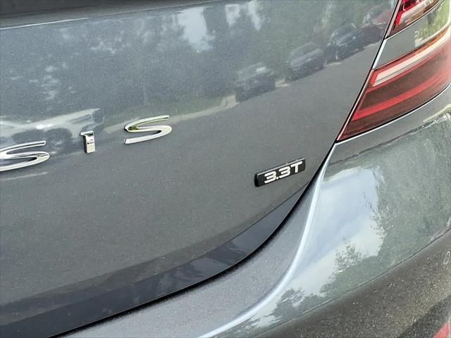 2026 Genesis G70 3.3T Prestige Graphite