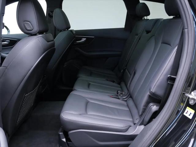 2025 Audi Q7 Premium 45 TFSI quattro Tiptronic