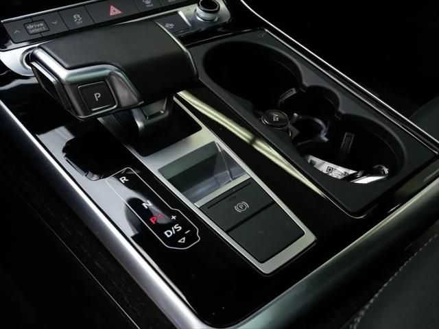 2025 Audi Q7 Premium 45 TFSI quattro Tiptronic