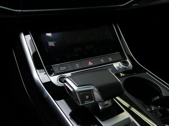 2025 Audi Q7 Premium 45 TFSI quattro Tiptronic
