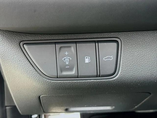 2023 Genesis G70 2.0T RWD
