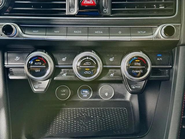 2023 Genesis G70 2.0T RWD