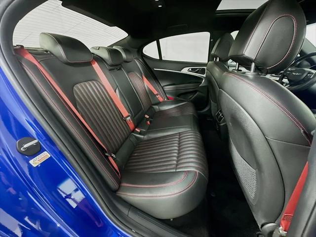 2023 Genesis G70 2.0T RWD