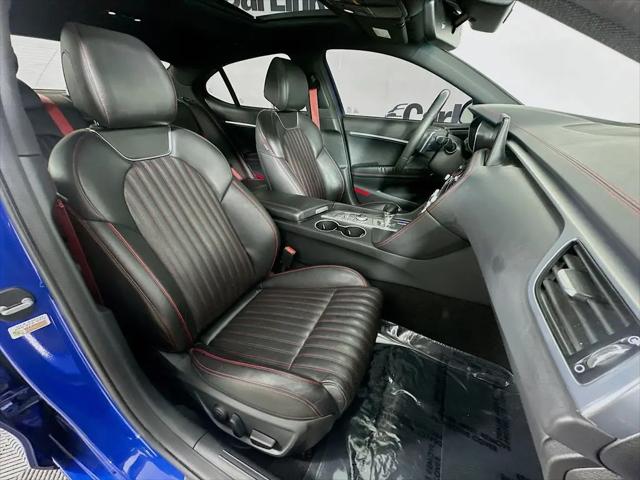 2023 Genesis G70 2.0T RWD
