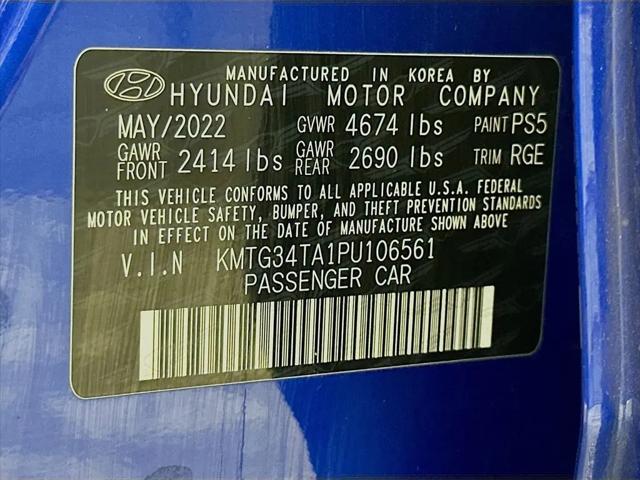 2023 Genesis G70 2.0T RWD