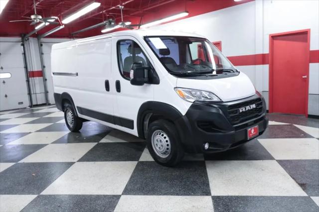 2025 Ram ProMaster 2500 Cargo Van Tradesman Low Roof 136" WB w/Pass Seat