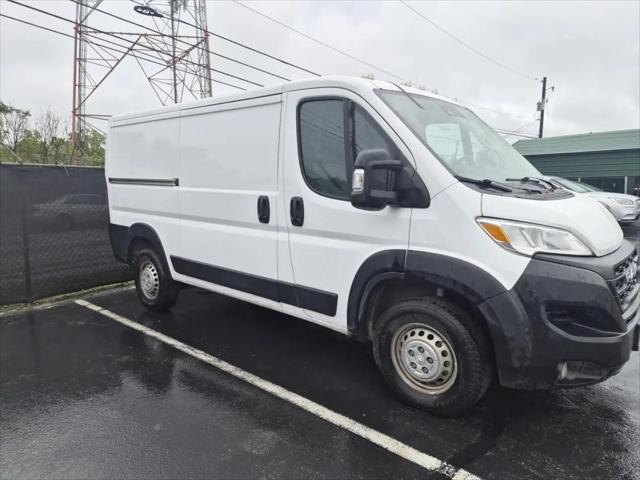 2025 Ram ProMaster 2500 Cargo Van Tradesman Low Roof 136" WB w/Pass Seat