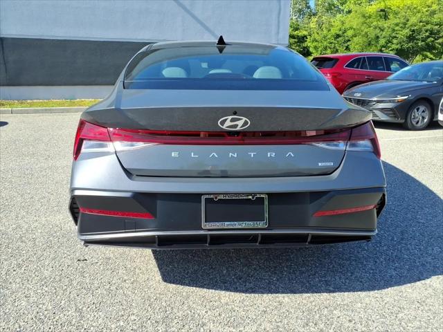 2026 Hyundai Elantra Hybrid Limited