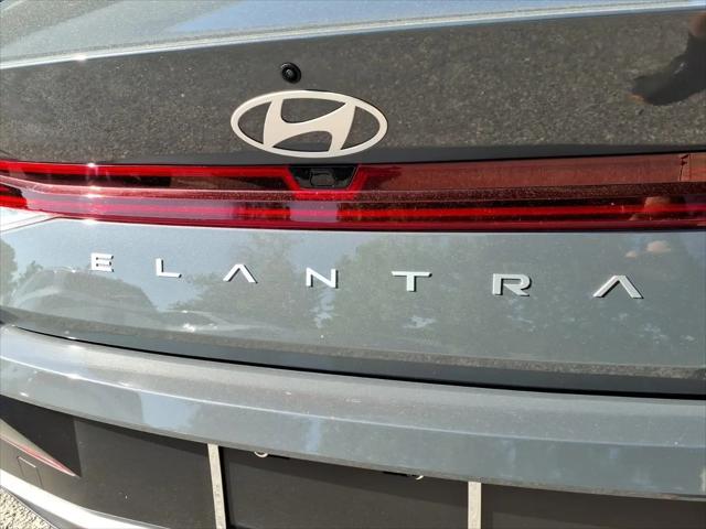 2026 Hyundai Elantra Hybrid Limited