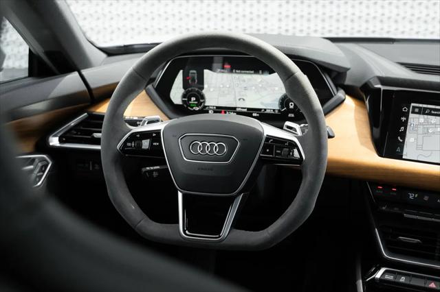 2023 Audi e-tron GT Premium Plus quattro