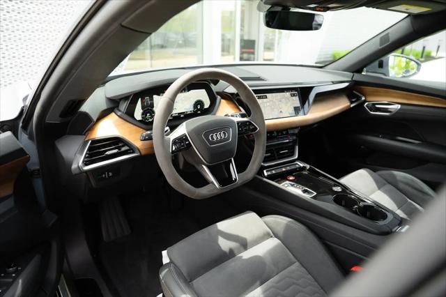 2023 Audi e-tron GT Premium Plus quattro