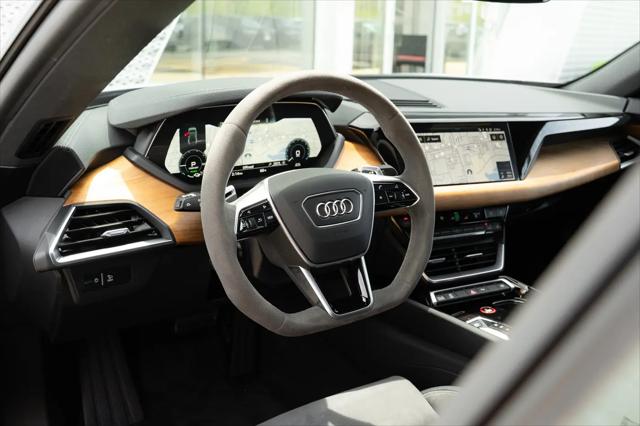 2023 Audi e-tron GT Premium Plus quattro