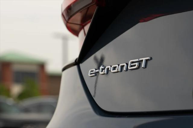 2023 Audi e-tron GT Premium Plus quattro