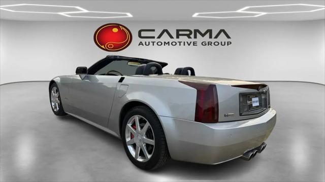 2004 Cadillac XLR Standard