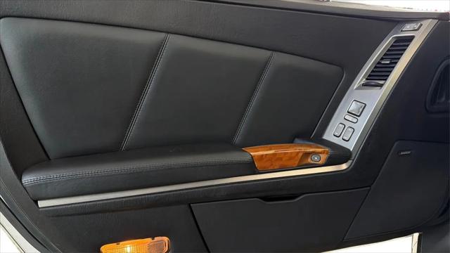 2004 Cadillac XLR Standard