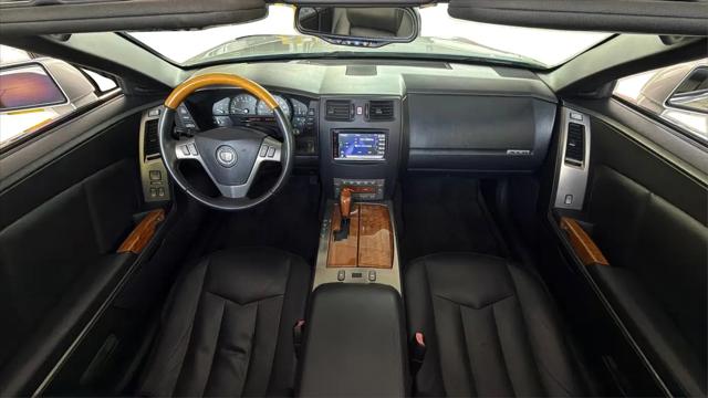 2004 Cadillac XLR Standard