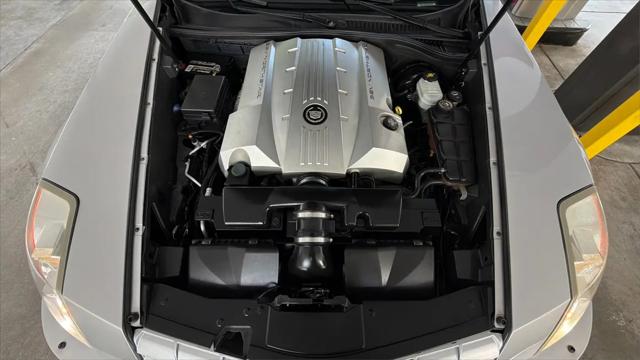 2004 Cadillac XLR Standard