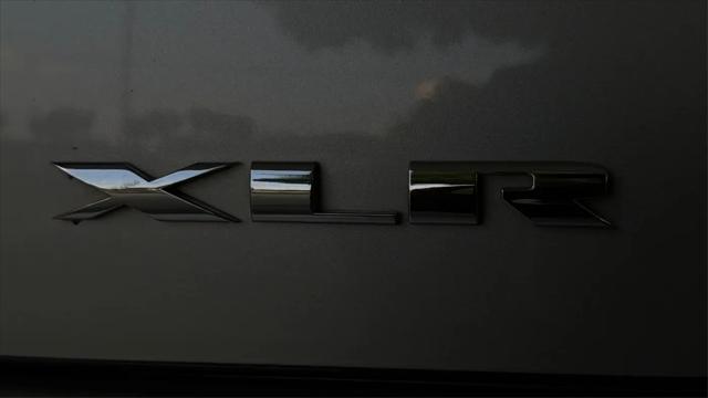 2004 Cadillac XLR Standard