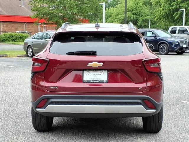 2025 Chevrolet Trax FWD LT