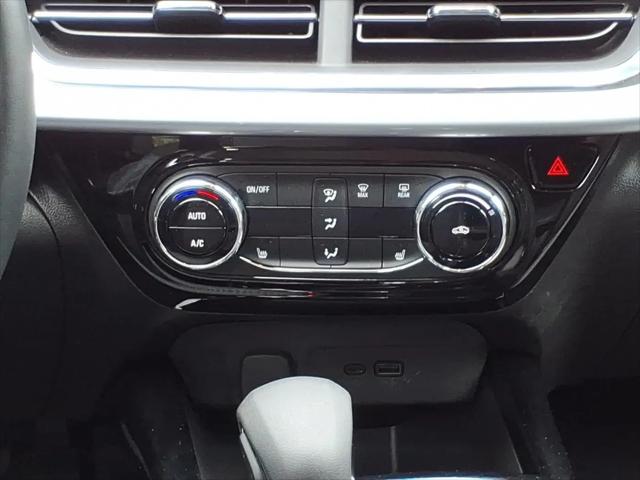 2025 Chevrolet Trax FWD LT
