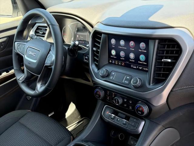2023 GMC Acadia AWD AT4