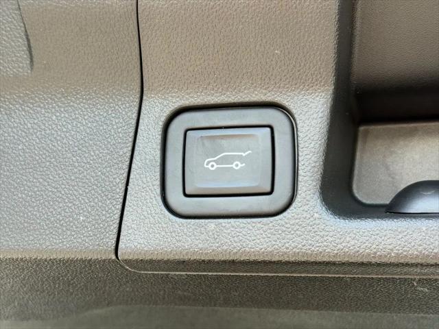 2023 GMC Acadia AWD AT4